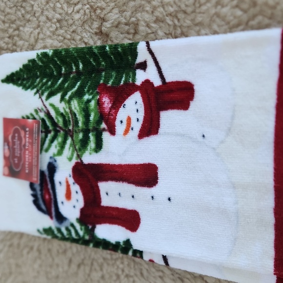 NWT Set Of 2 St. Nicholas Square Snowman Kitchen Towels ♥️⛄️🖤🎁 - Picture 8 of 13